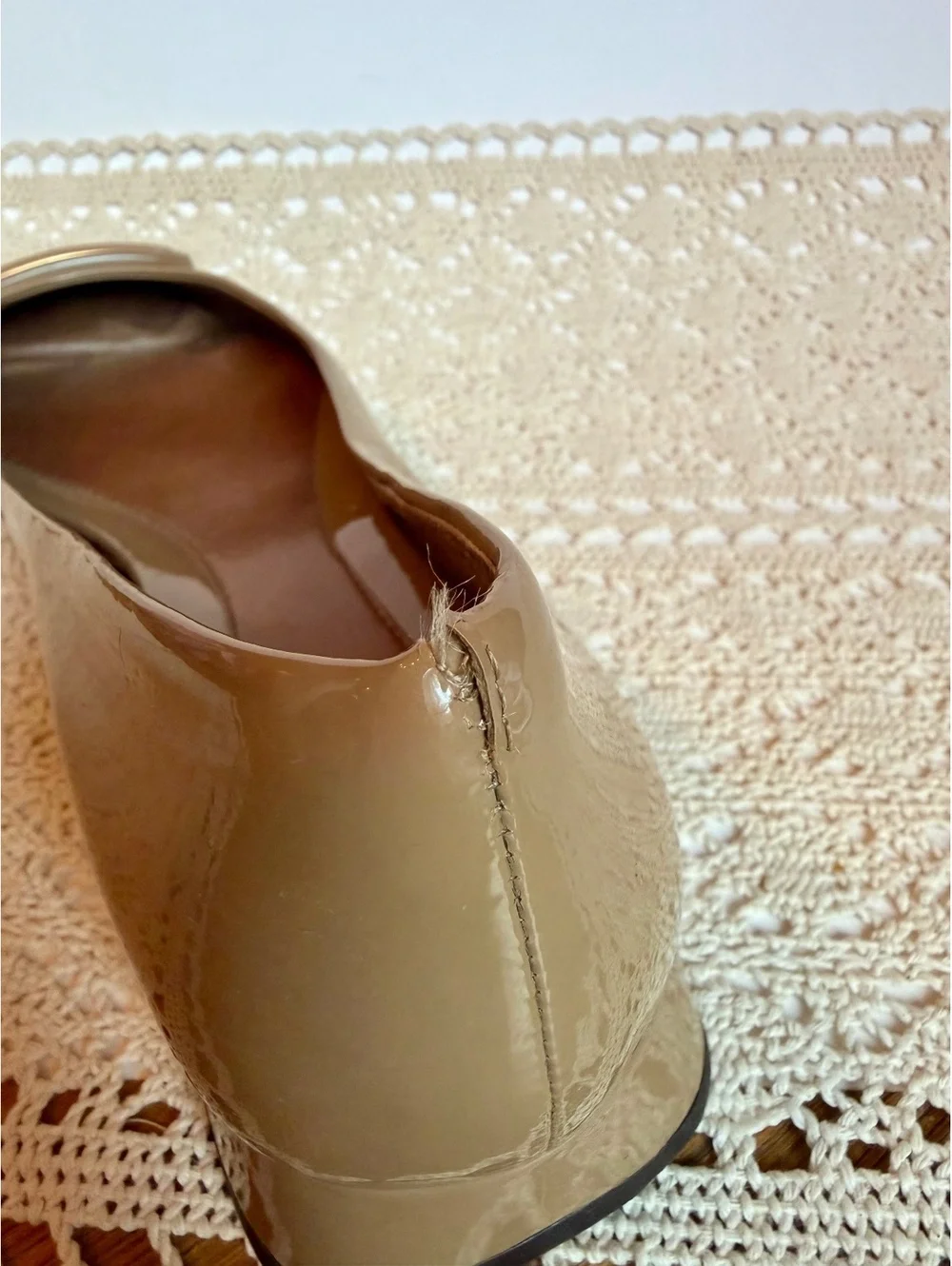 Tory Burch Tan Nude Patent Leather Pointed Toe Logo Flats Women’s Size 10M